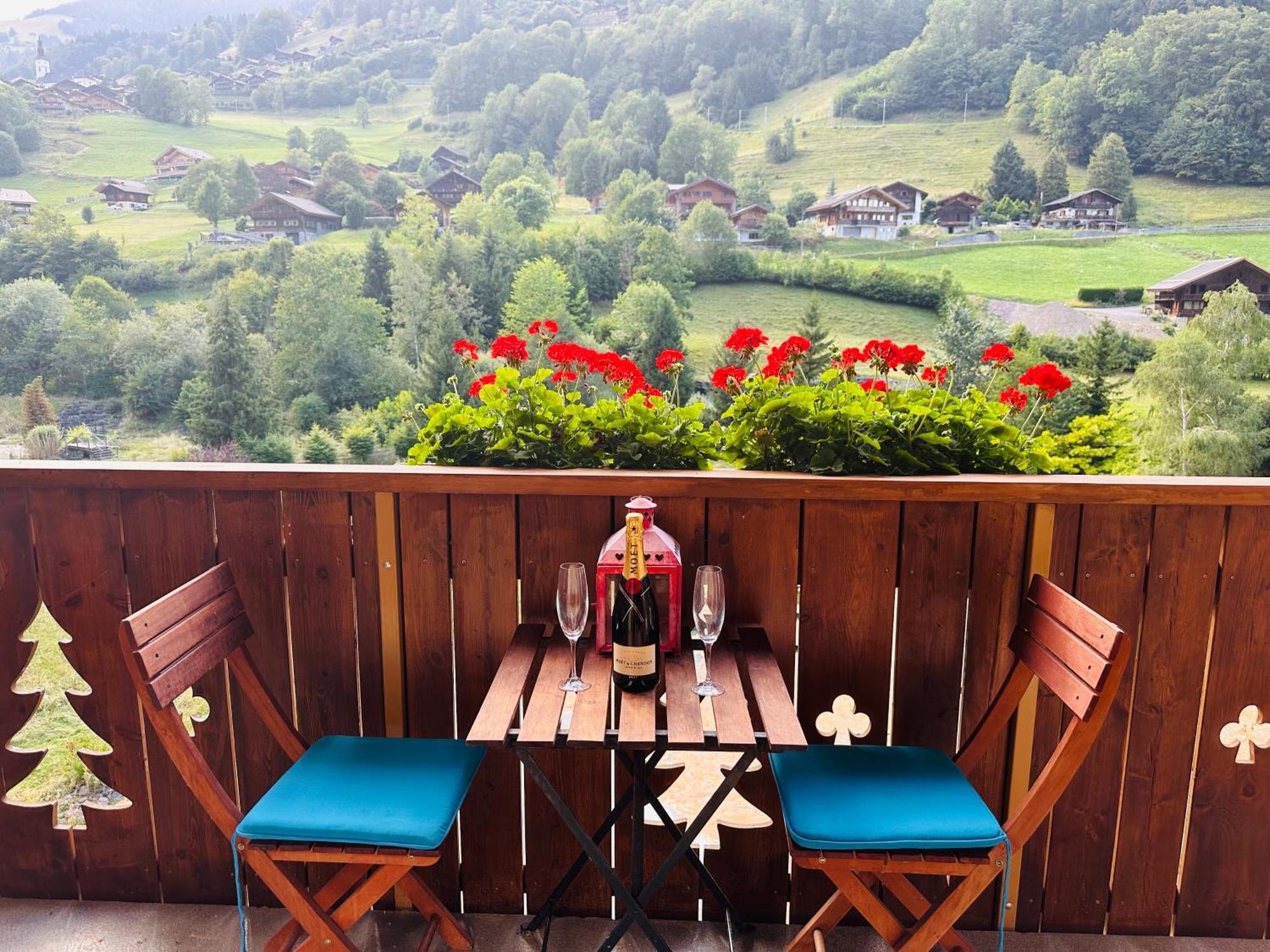 Aparthotel Mountain River Resort Val dʼIlliez Exterior foto